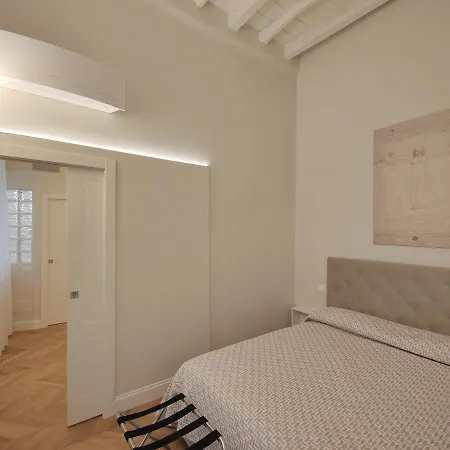 Arco Della Pace, Apartment *