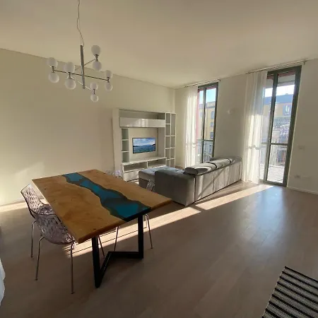 Horti - Brand New Flat With Park & Amenities
