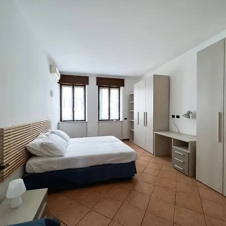 Amply Lit Harmony Via Brocchi Apartment