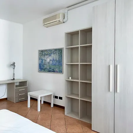 Apartment Amply Lit Harmony Via Brocchi Milan