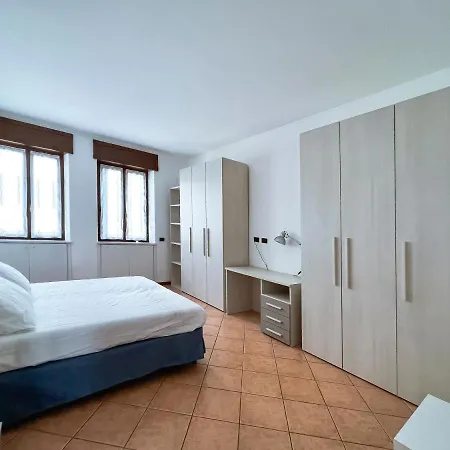 Apartment Amply Lit Harmony Via Brocchi *