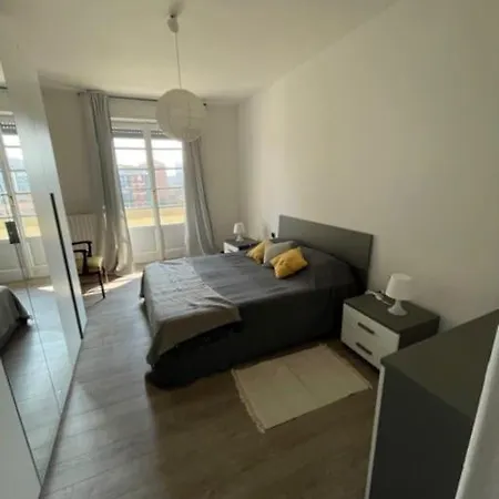 Charme: Apartamento *