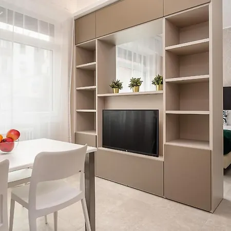 Apartment Classbnb Perfect Location 200m From Corso Buenos Aires 400m From