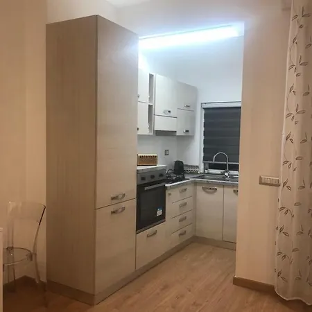 N&ghomesweethome Raffaelloelegante Ideale Affari Lägenhet *