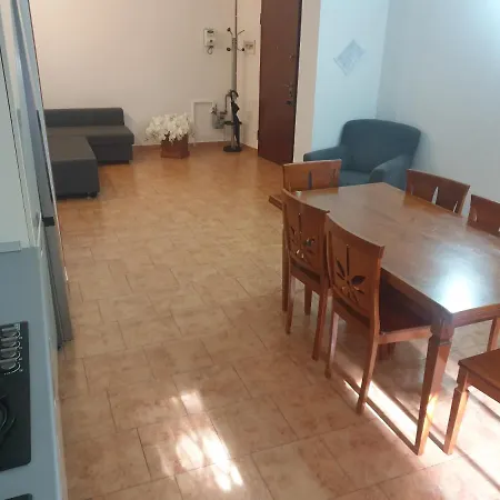 Maffucci 24 Bilocale Molto Spazioso E Moderno