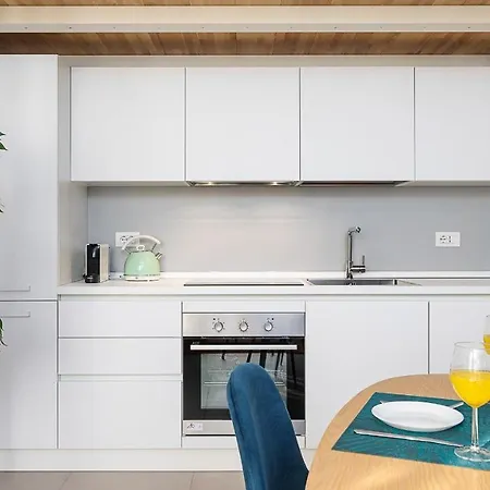Classbnb - Due Moderni A 1km Dall'arco Della Pace Apartment