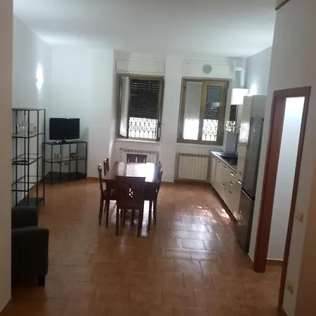 Maffucci 24 Bilocale Molto Spazioso E Moderno 아파트 *