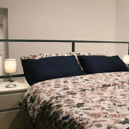 Yr - Studi Appartement Milan