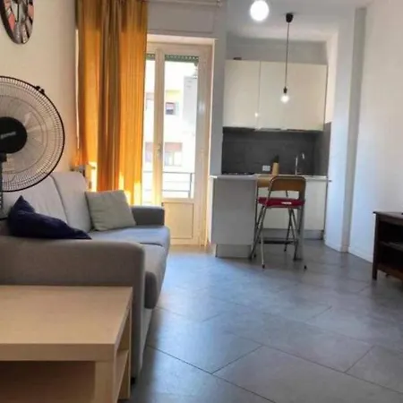 Cenisio Cozy Flat Apartment *