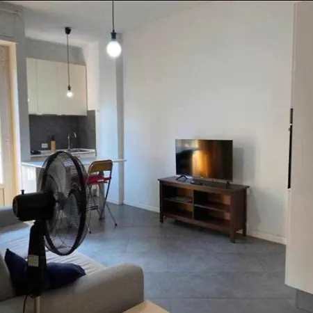 Cenisio Cozy Flat Apartment Milan