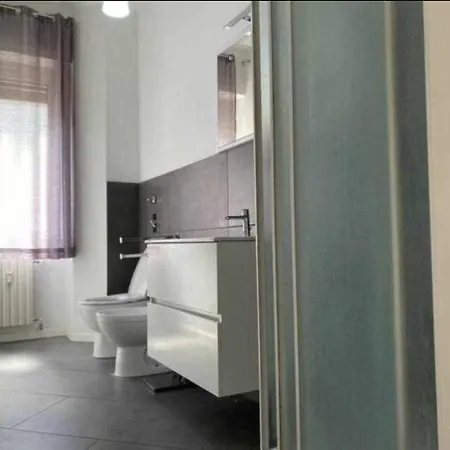 Cenisio Cozy Flat Apartment *