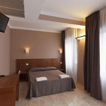Hotel Oasi Village Milaan