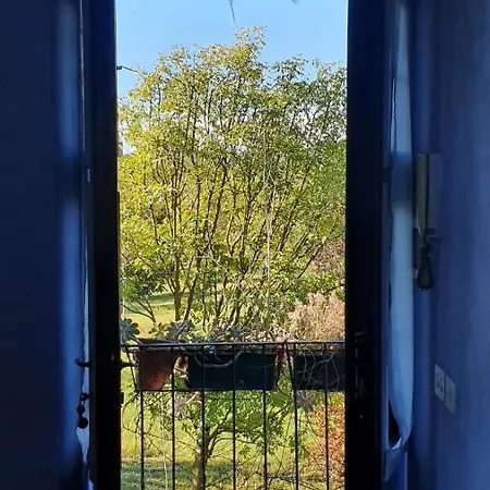 بيت ضيافة With Terrace And Loft With Garden In Naviglio Pavese