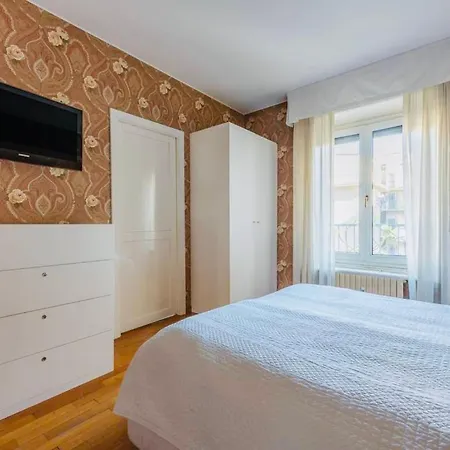 Apartament Luxury Design Place Repubblica Station Mediolan