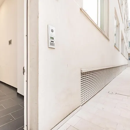 Apartment Bright Open Space Nearby Naviglio Pavese Milan