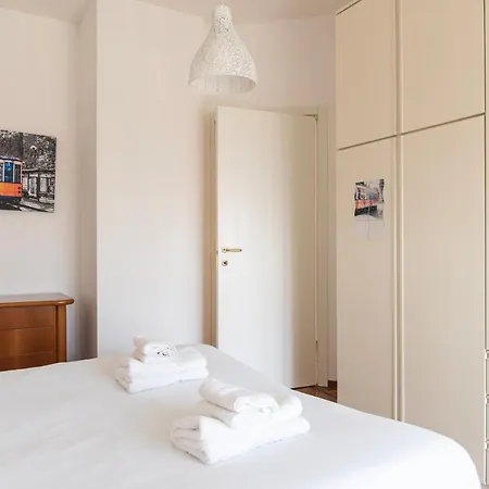 Youhosty - Buonarroti 15 * Milan