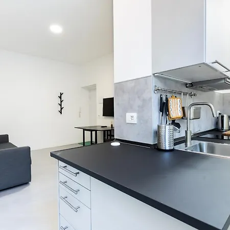 Alessia's Flat - Michetti شقة *