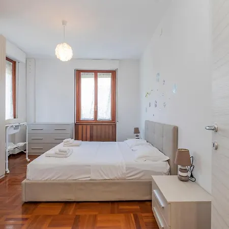 Apartament Big - Alcuino 7 Mediolan