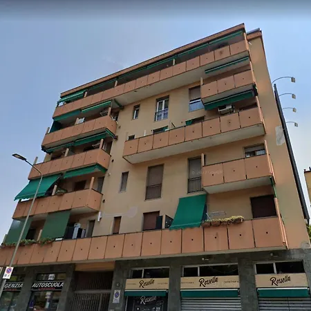 Adriano Metro & Comfort - Affitti Brevi Italia Apartamento *