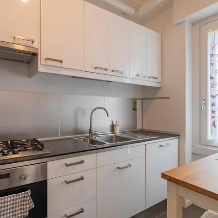 Apartment Renovated Flat Medeghino 24