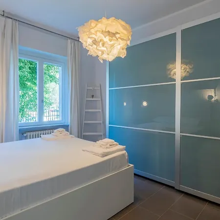 Renovated Flat Medeghino 24 *