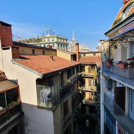 Apartment View Luxury Duomo Milan