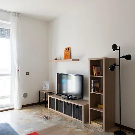 Apartament Youhosty - Buonarroti 15 Mediolan