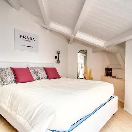 شقة Lumi Nuovissimi Loft Mansardati Da 2 O 4pax In Loreto
