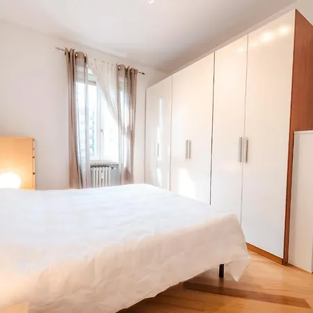 Apartment Sebino Milan