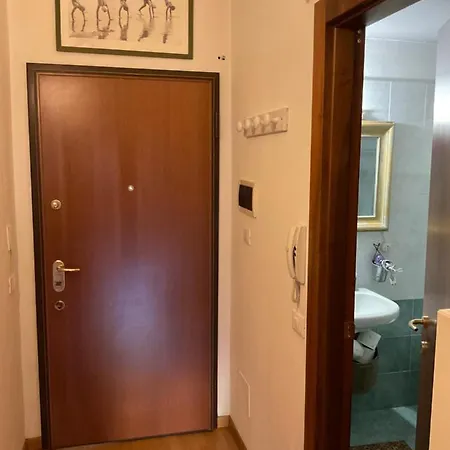 Apartment Isolab: Monolocale In Zona Isola *