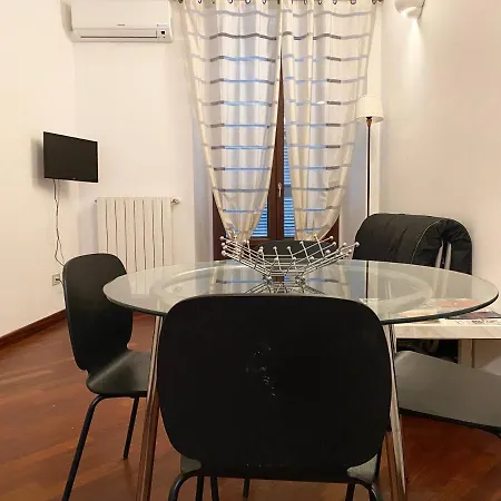 Bilocale In Piazza Duomo 4pax Milán