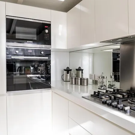 Sant'agnese Domus * Milan