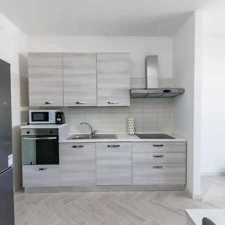 12° Piano Torre Diamante - 67 Milão