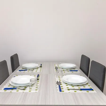 Apartmán 12° Piano Torre Diamante - 67 Milán