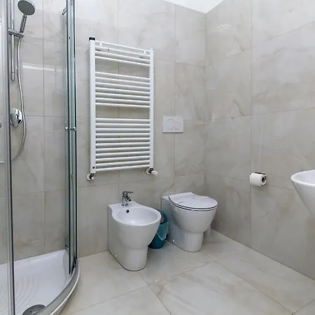 12° Piano Torre Diamante - 67