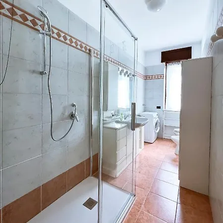 Apartment Amply Lit Harmony Via Brocchi Milan