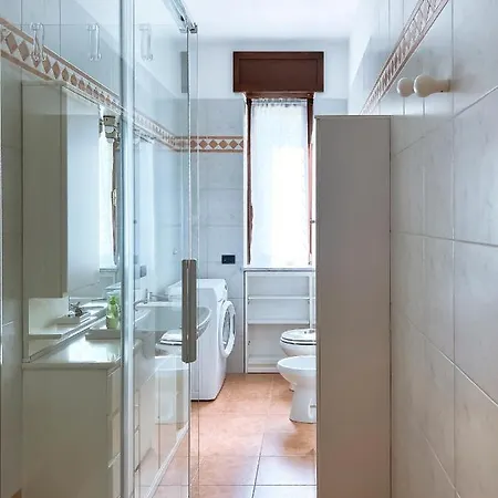 Apartment Amply Lit Harmony Via Brocchi