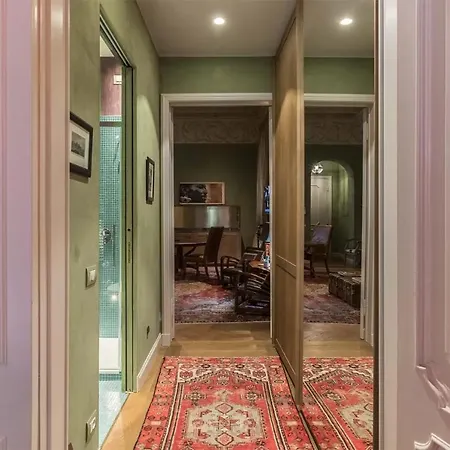 Italianway - Borgonuovo 12 * מילאנו