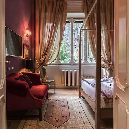 Italianway - Borgonuovo 12 Milán