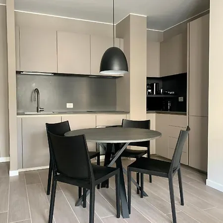 New High Quality In The Center Of