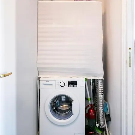 Black & White Flat In Naviglio/ Porta Genova Apartamento *