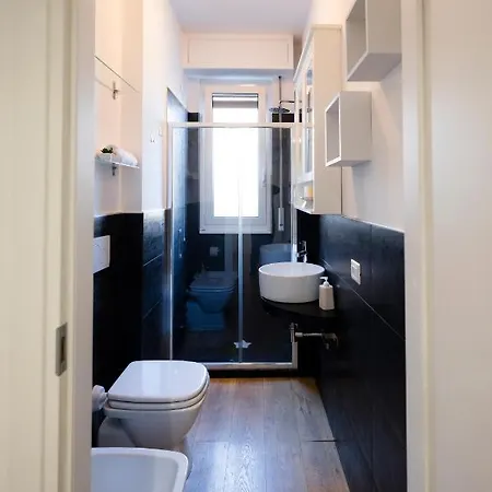 Apartment Ampio Bilocale In Zona Navigli/romolo Milan