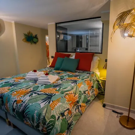 Experience - Jungle Apartment
