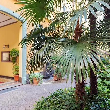 Retreats Apartment