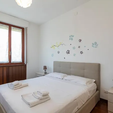 Big - Alcuino 7 Apartament *