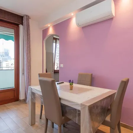 Big - Alcuino 7 Apartament *