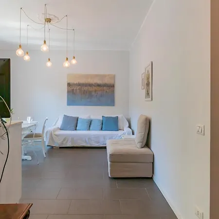 Apartment Renovated Flat Medeghino 24 Milan