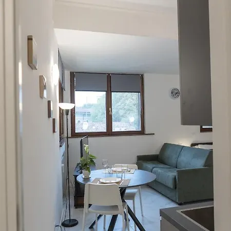 Santa Marta * Milánó