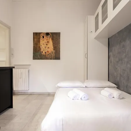 Luna Homes - In Corso Sempione * Milan