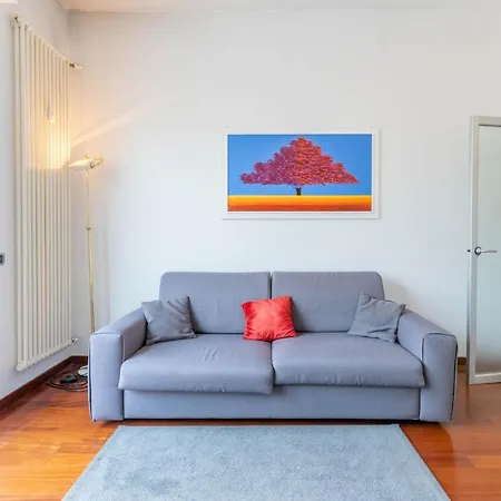 Apartment Incantevole All'ultimo Piano Milan